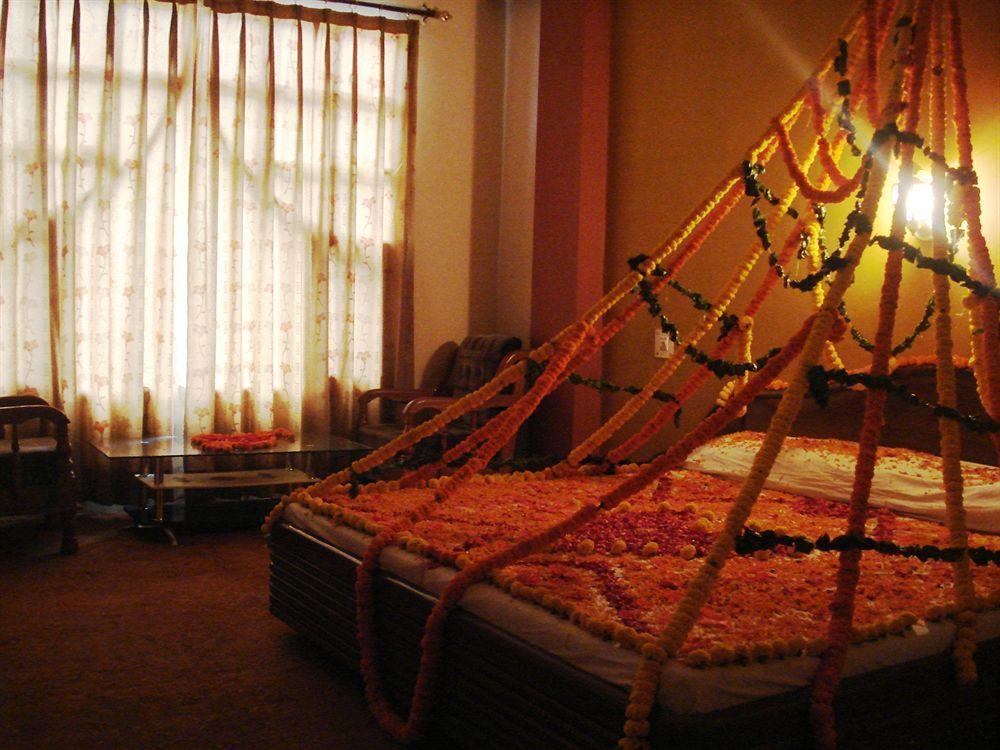 Hotel Vintage Manāli Zewnętrze zdjęcie